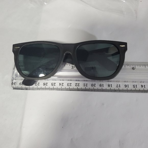 Plastic black toy gift sun glasses set 12 party supply - Picture 4 of 7